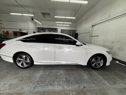 Used 2018 Honda Accord EX-L image 8