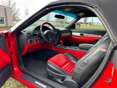 Used 2002 Ford Thunderbird image 33