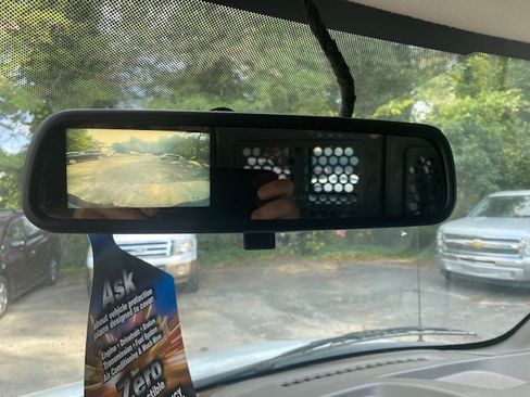 Used 2017 Chevrolet Express 2500 image 23