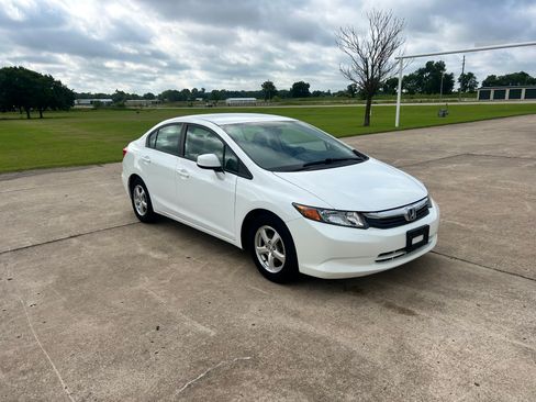 Used 2012 Honda Civic Natural Gas Sedan image 3