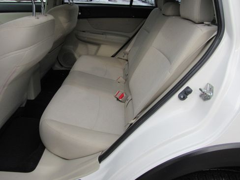 Used 2014 Subaru XV Crosstrek 2.0i Premium image 13