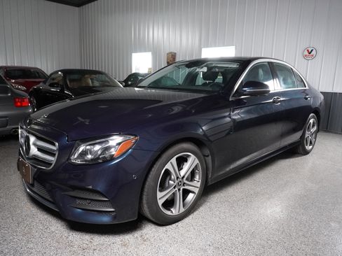 Used 2018 Mercedes-Benz E 300 image 7