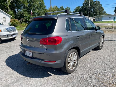 Used 2014 Volkswagen Tiguan 4Motion AWD/4WD image 5