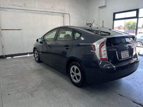 Used 2013 Toyota Prius Two image 4
