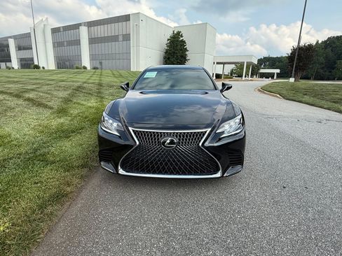 Used 2018 Lexus LS 500 AWD image 2