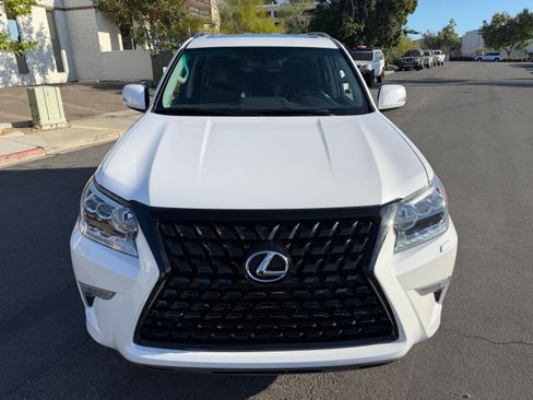 Used 2017 Lexus GX 460 Premium image 6