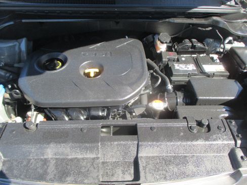 Used 2019 Kia Soul + image 17