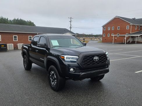 Used 2021 Toyota Tacoma image 6
