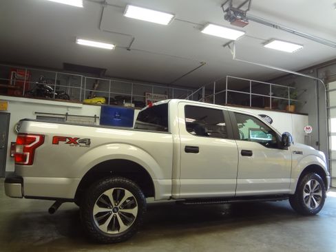 Used 2019 Ford F150 STX image 9