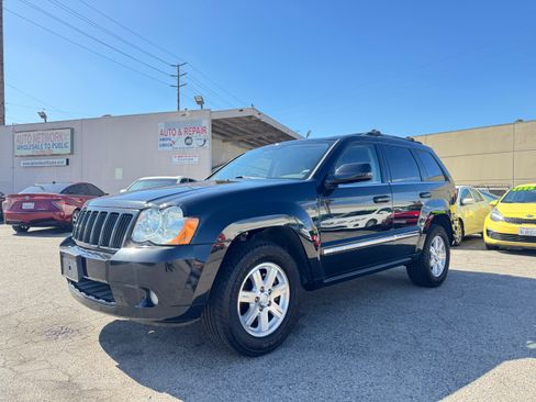 Used 2009 Jeep Grand Cherokee Limited image 2