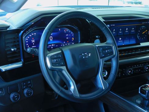 Used 2024 Chevrolet Silverado 1500 2WD Crew Cab RST image 21