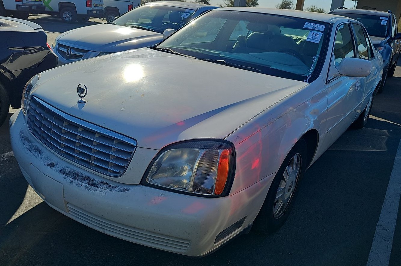 Used 2004 Cadillac De Ville Sedan FWD image 1