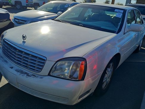 Used 2004 Cadillac De Ville Sedan FWD image 1