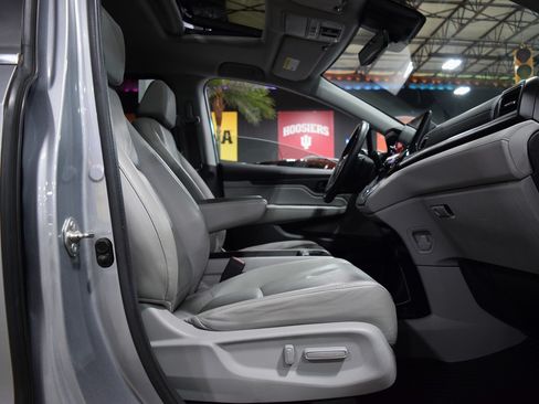 Used 2018 Honda Odyssey EX-L image 23