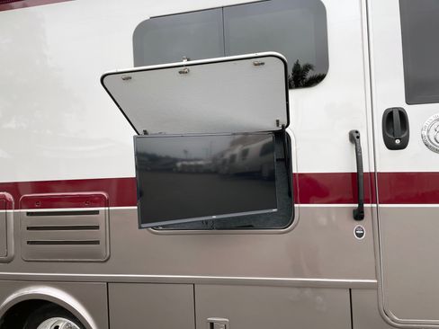 Used 2020 Mercedes-Benz Sprinter 4500 image 56