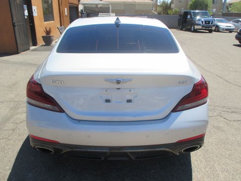 Used 2019 Genesis G70 3.3T Advanced image 10