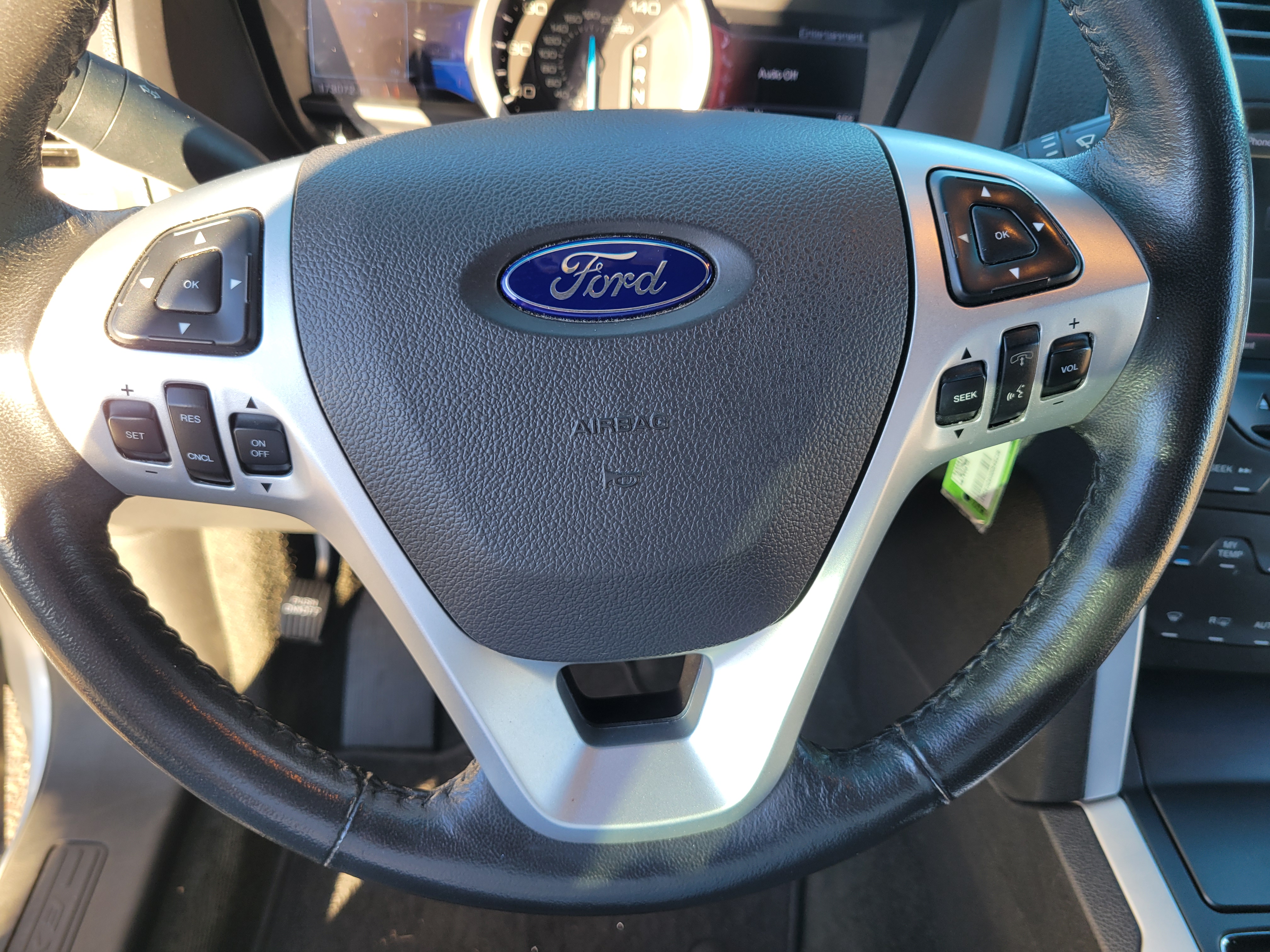 Used 2013 Ford Explorer 4WD XLT image 11