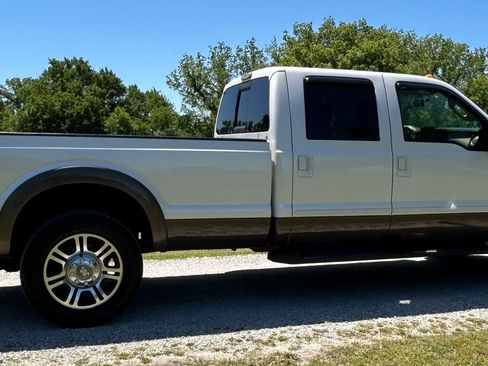 Used 2016 Ford F250 4x4 Crew Cab Super Duty image 9