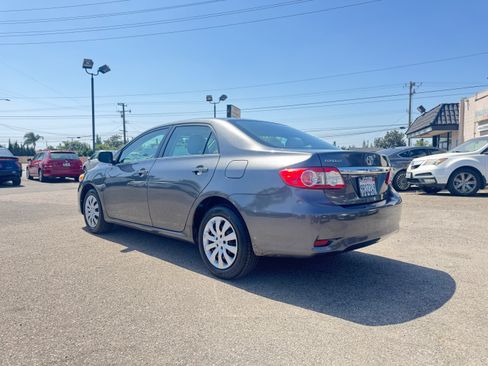 Used 2013 Toyota Corolla UNAVAIL FWD image 5