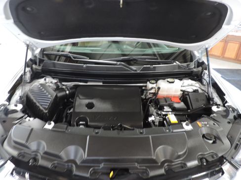 Used 2023 Chevrolet Traverse Premier image 20