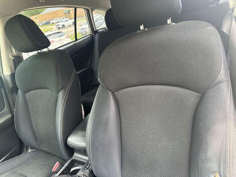 Used 2014 Subaru XV Crosstrek 2.0i Premium image 13