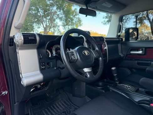 Used 2007 Toyota FJ Cruiser image 62