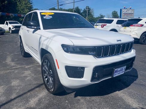 Used 2022 Jeep Grand Cherokee 4WD Overland image 4