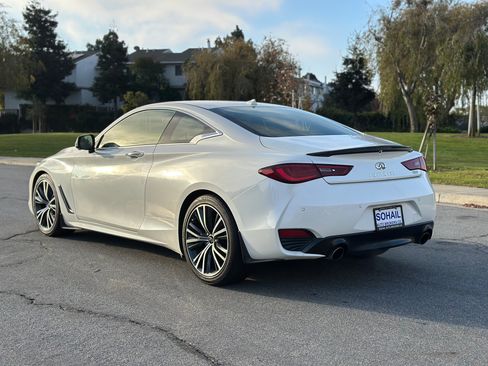 Used 2021 INFINITI Q60 3.0t Luxe image 3