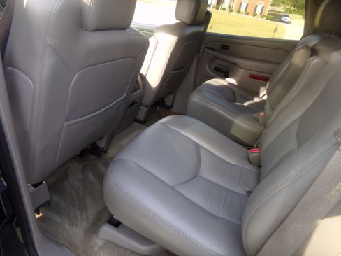 Used 2005 Chevrolet Tahoe Z71 image 11