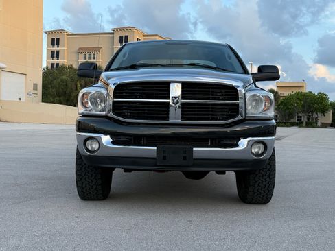 Used 2007 Dodge Ram 2500 Truck 4x4 Quad Cab image 8