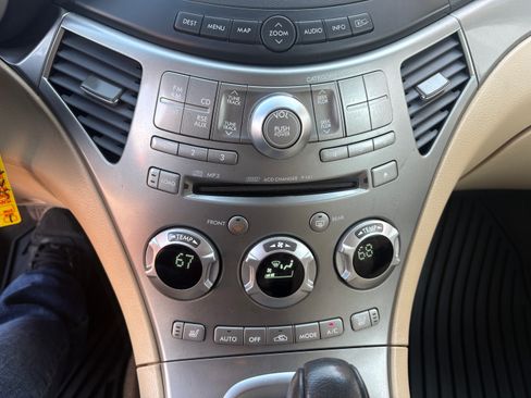 Used 2010 Subaru Tribeca Limited image 17