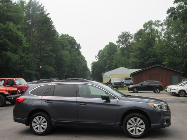 Used 2015 Subaru Outback 2.5i Premium AWD/4WD image 10
