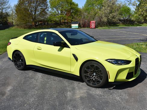 Used 2022 BMW M4 xDrive Competition Coupe AWD/4WD image 16