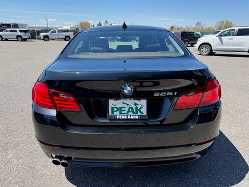 Used 2012 BMW 528i xDrive Sedan AWD/4WD image 4