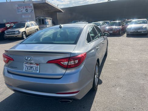 Used 2017 Hyundai Sonata SE FWD image 12