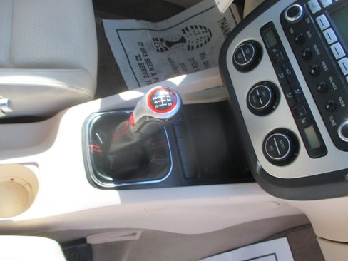 Used 2009 Volkswagen Eos Komfort FWD image 10