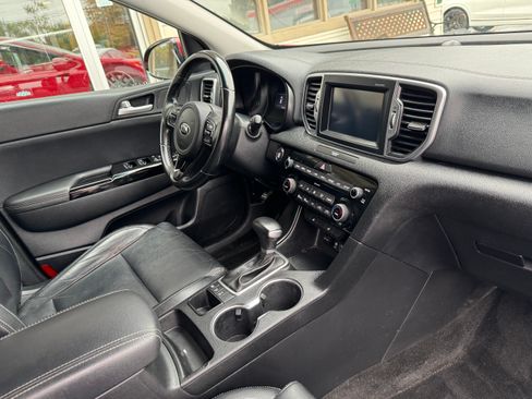 Used 2018 Kia Sportage EX image 13