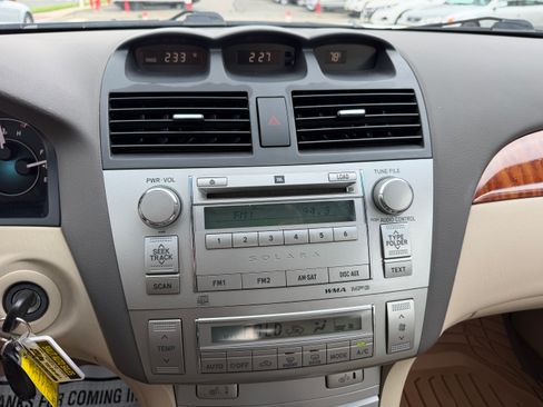 Used 2007 Toyota Solara SLE Convertible FWD image 10