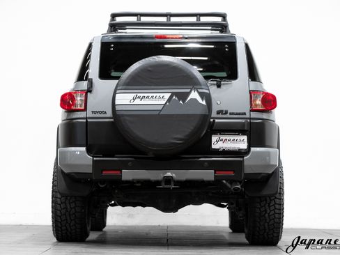 Used 2007 Toyota FJ Cruiser 4WD image 8