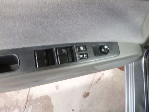 Used 2009 Nissan Sentra 2.0 S image 12