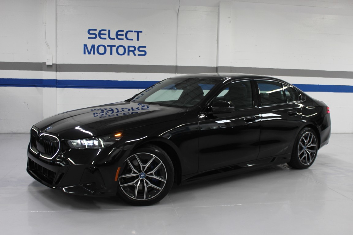 Used 2024 BMW i5 eDrive40i AWD/4WD image 1
