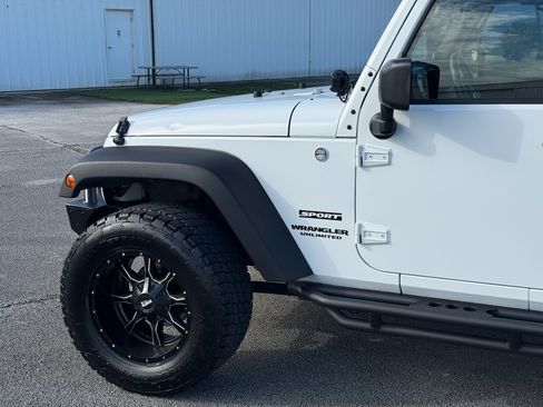 Used 2013 Jeep Wrangler Unlimited Sport image 24