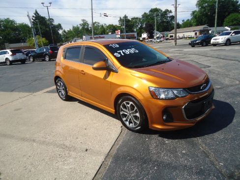 Used 2019 Chevrolet Sonic RS Hatchback Sedan 4D FWD image 10