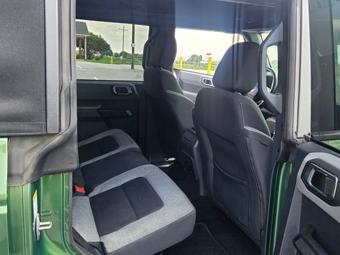 Used 2022 Ford Bronco image 16