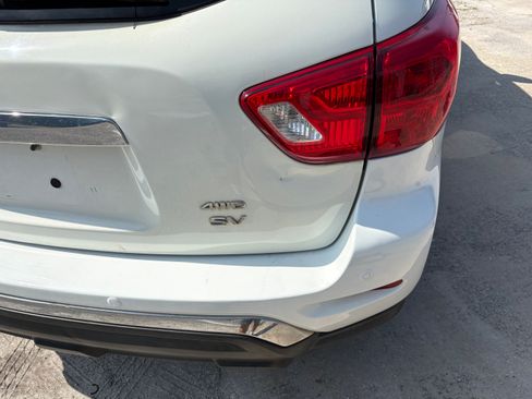 Used 2019 Nissan Pathfinder AWD/4WD image 7