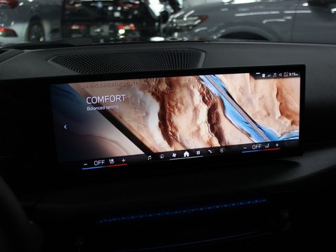 Used 2025 BMW i4 eDrive40 RWD image 28