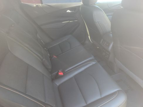 Used 2018 Chevrolet Equinox Premier image 8