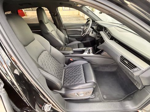 Used 2023 Audi e-tron S Prestige AWD/4WD image 13