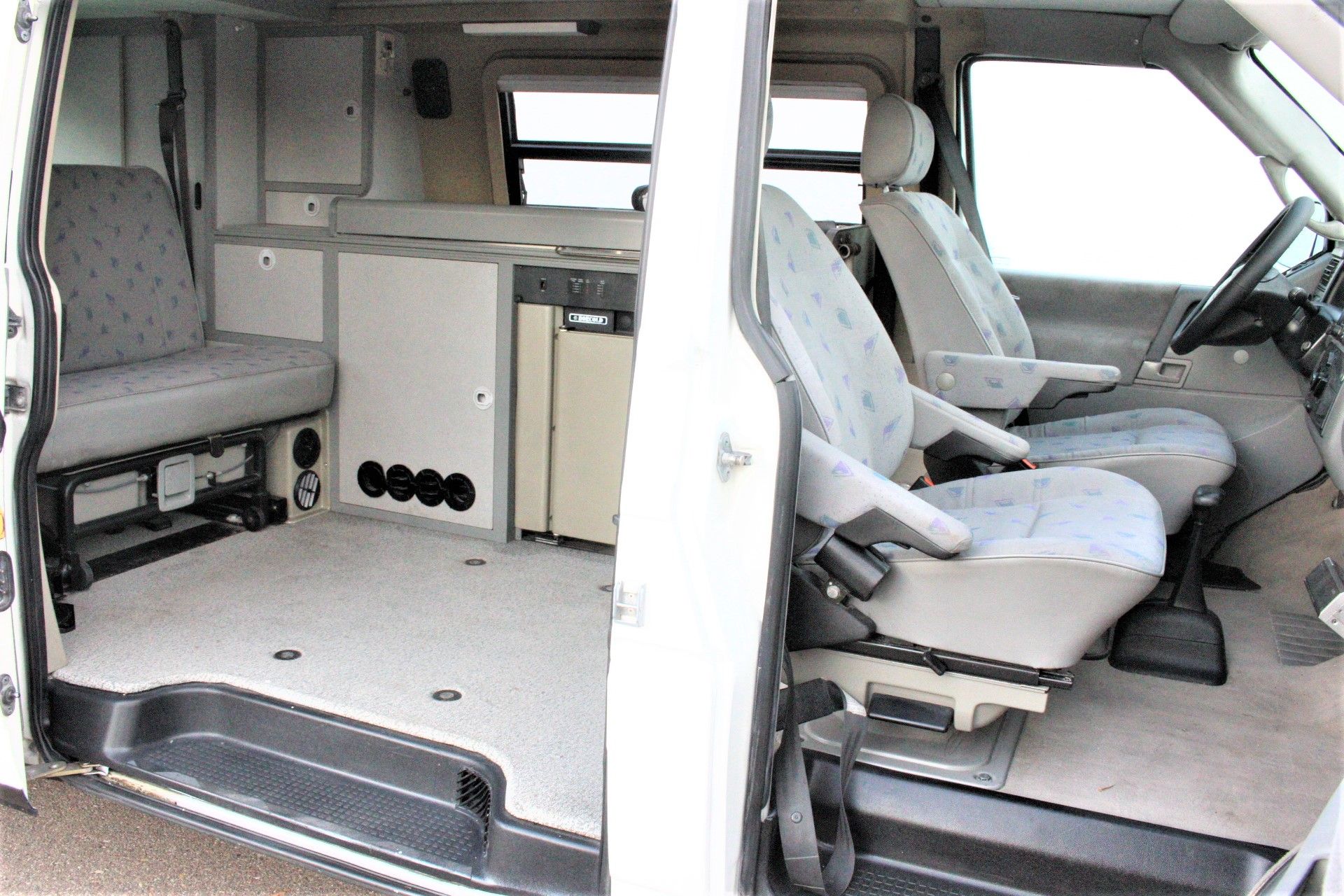 Used 1997 Volkswagen Eurovan Camper FWD image 19