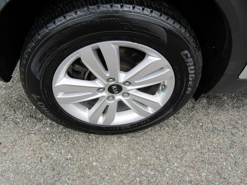 Used 2019 Kia Sportage AWD LX image 13